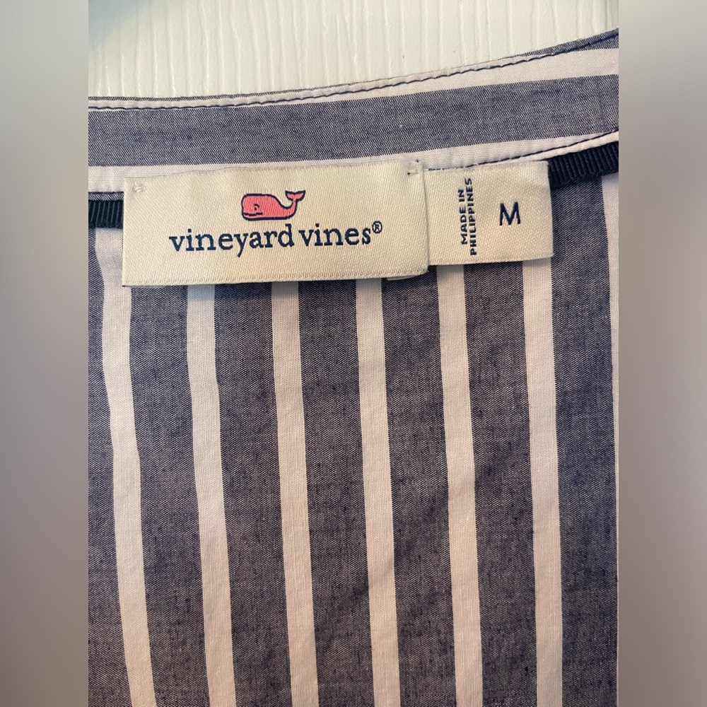 Vineyard Vines Women’s Sz Medium striped tiered layered top NWOT - Picture 2 of 6